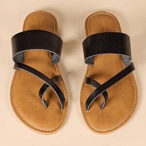 Amazon Essentials Women's One Band Flip Flop Sandal Size 7